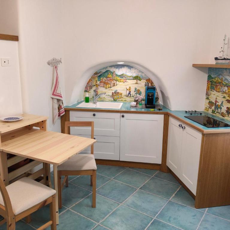 Vietri Home Costa d' Amalfi - Camera Matrimoniale Deluxe (2 Adulti + 1 Bambino) - 6