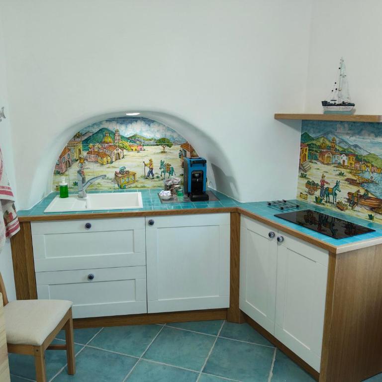 Vietri Home Costa d' Amalfi - Camera Matrimoniale Deluxe (2 Adulti + 1 Bambino) - 7