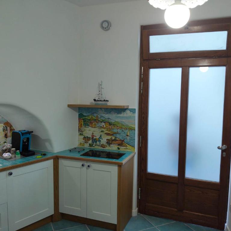 Vietri Home Costa d' Amalfi - Camera Matrimoniale Deluxe (2 Adulti + 1 Bambino) - 11