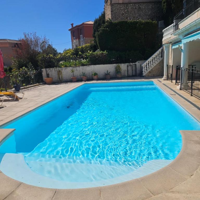 Villa sea view - Appartement 2 Chambres - Vue sur Piscine - 4