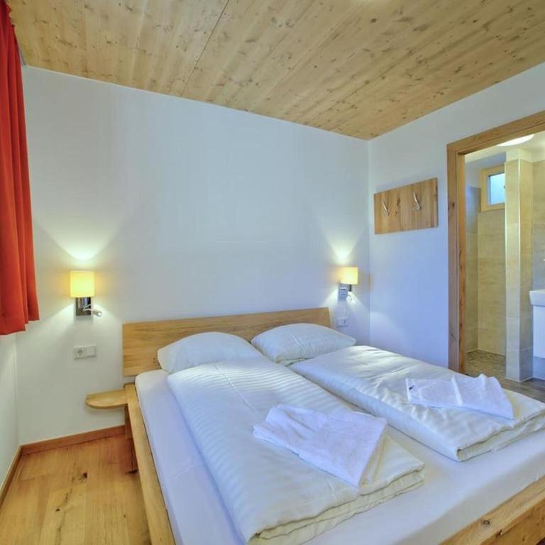 Luxurious Alpine Apartment for 8 - Ferienhaus mit 3 Schlafzimmern - 10