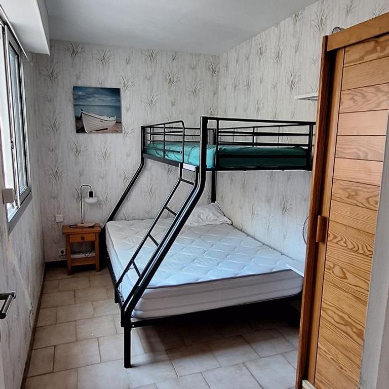 AS22244- P4 Vue Mer, sur la plage à 2 pas du Centre Ville avec parking privé - Appartement 3 Chambres - 8