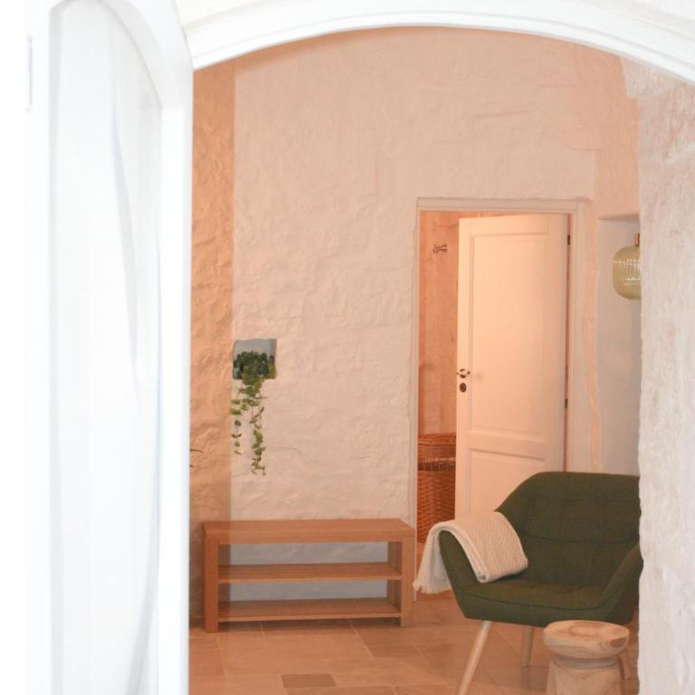 EnjoyTrulli Valle D Itria - Three-Bedroom House - 9
