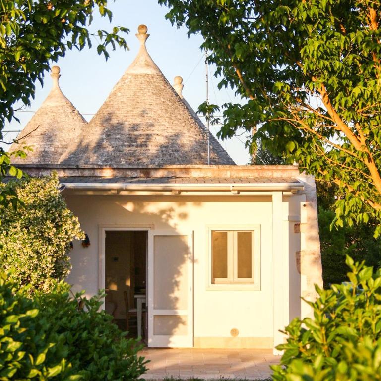 EnjoyTrulli Valle D Itria - Three-Bedroom House - 10