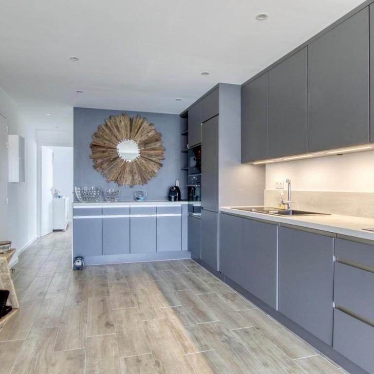 superbe appart centre de Sanary avec garage - Appartement - 5