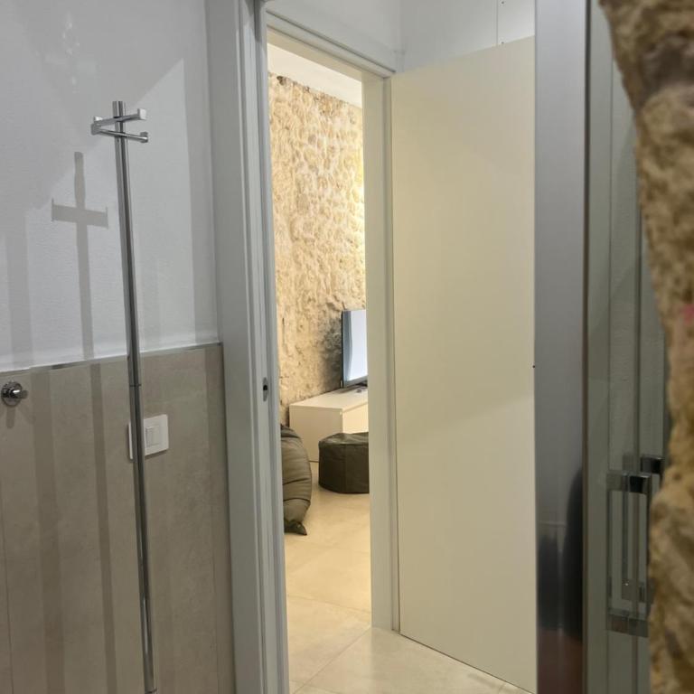 Dintorni - One-Bedroom Apartment - 15