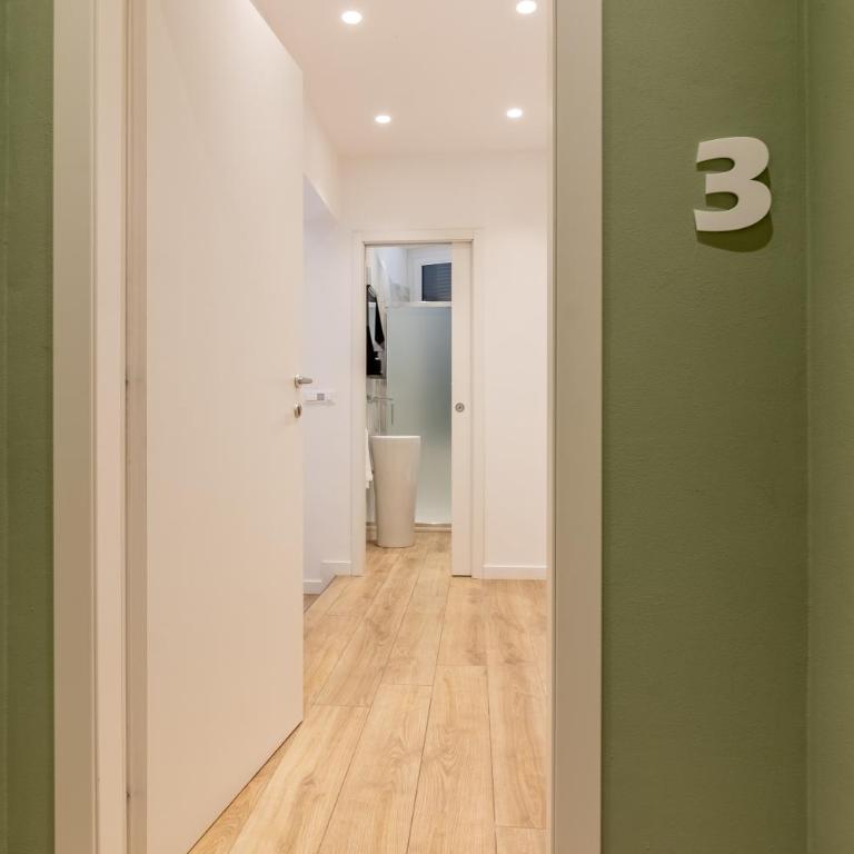 September's Suites - Monolocale con Vasca Idromassaggio - 10