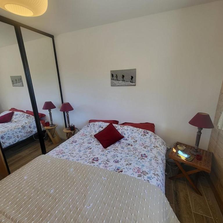 Bel appartement Chaberton avec parking couvert - Two-Bedroom Apartment with Mountain View - 9