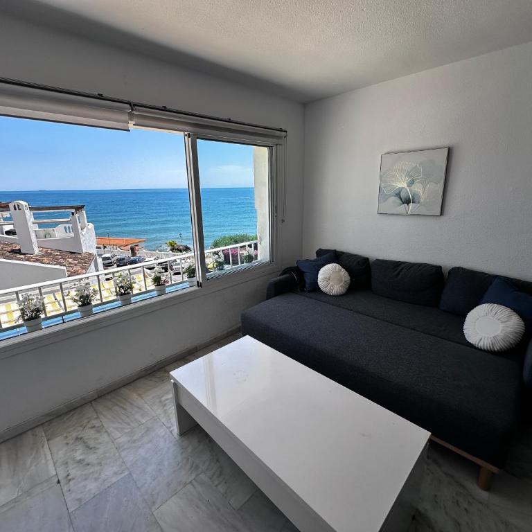 UrbanChicMalaga Sea View All Year Pool 10m from Beach and Shops in Torremuelle - Apartment mit Meerblick - 4