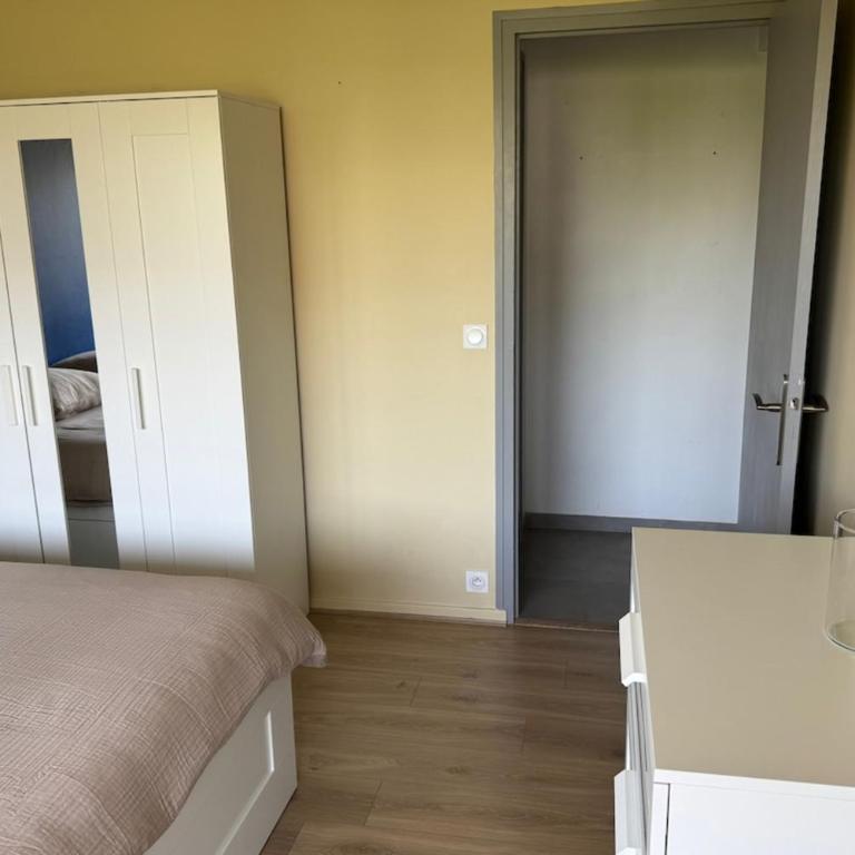 Le Colloud - T2 moderne proche centre et lac balcon garage - Appartement - 5