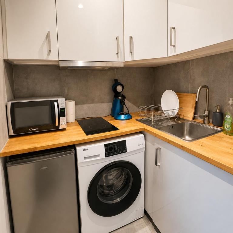 Duplex calme avec clim et terrasse au centre ville - Apartment mit 2 Schlafzimmern - 4