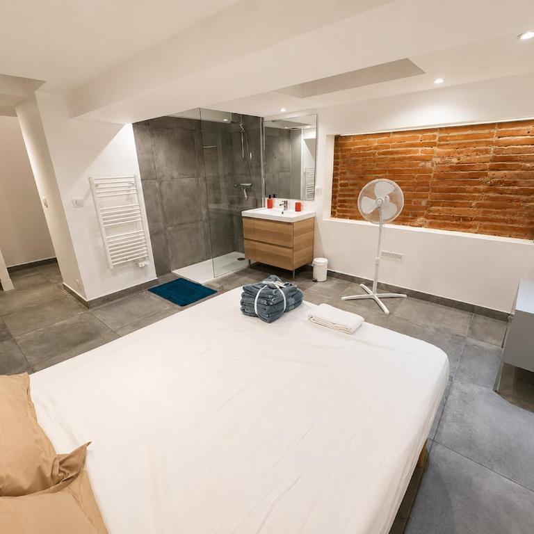 Duplex calme avec clim et terrasse au centre ville - Apartment mit 2 Schlafzimmern - 7