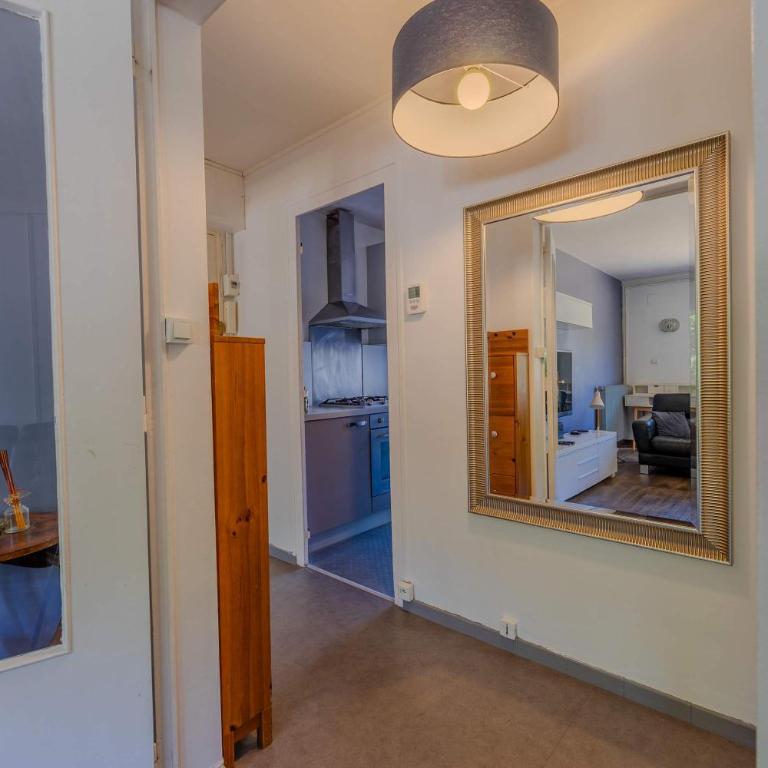 90m Apartment - Sleeps 6 - Balcony - Free Parking - Walk to City Centre - Appartement - 9