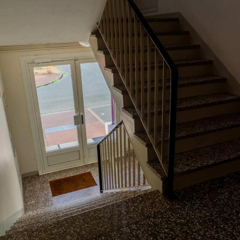 90m Apartment - Sleeps 6 - Balcony - Free Parking - Walk to City Centre - Appartement - 23