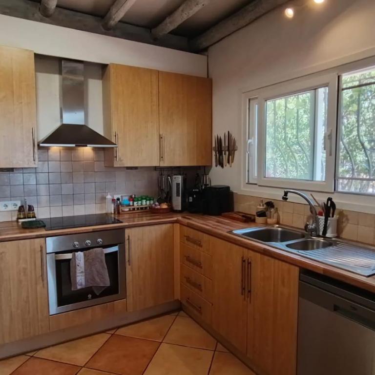 House - Sleeps 8 - Hot Tub - Beach Access - Vacation Home - 12