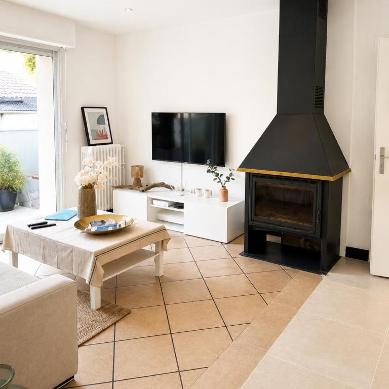 Belle maison avec jardin expose plein sud proche centre ville - Maison 2 Chambres - 19