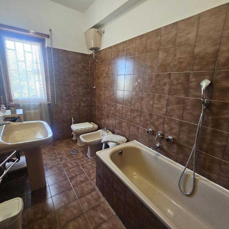 Suite Colosseo - Habitación Doble con baño privado - 11