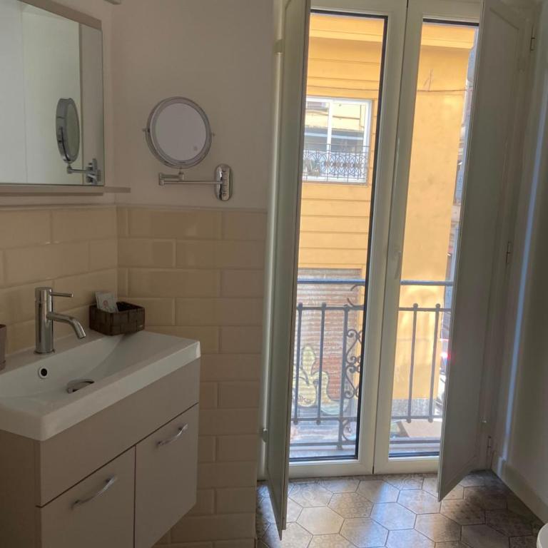 ALBATROS Suites&Rooms - Quadruple Room with Bathroom - 34