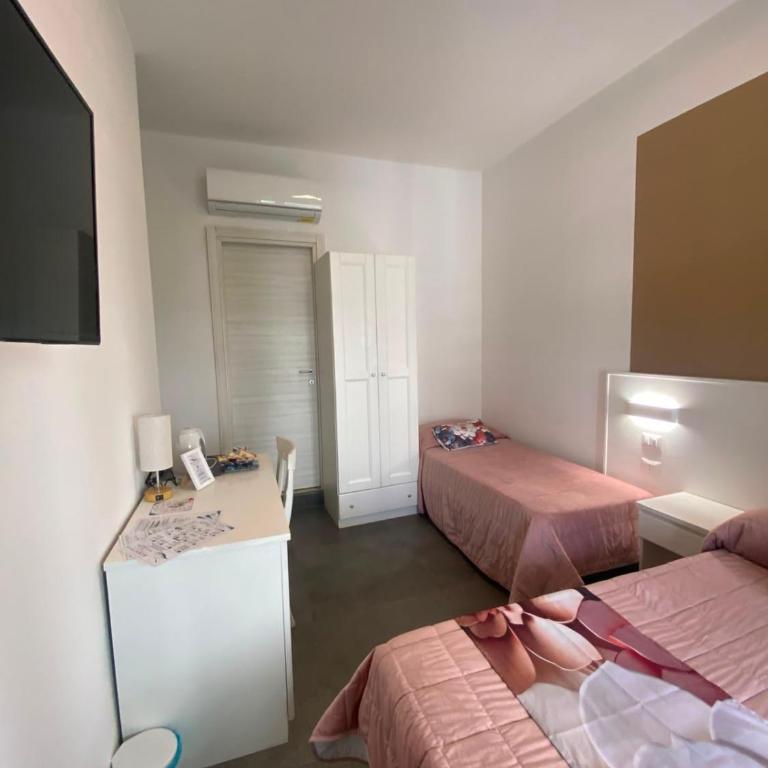 ALBATROS Suites&Rooms - Triple Room with Balcony - 40