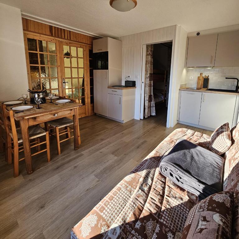 Appartement tout équipé, balcon - proche Lac Bleu - Familien-Apartment mit 1 Schlafzimmer - 7