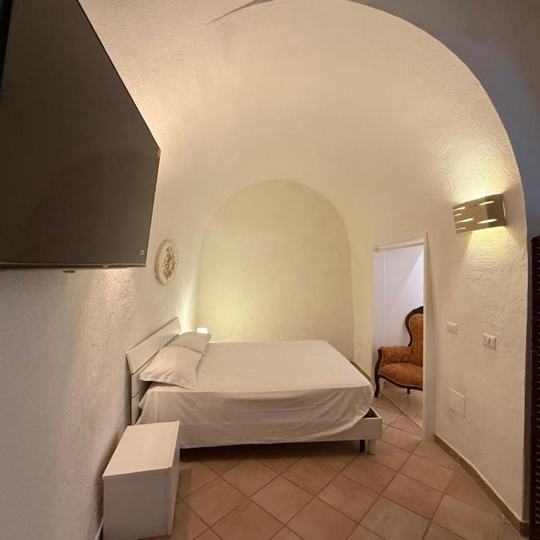 Corte Consiglio & La Finestra sul porto - old town - Purità beach - Monolocale Familiare - 7