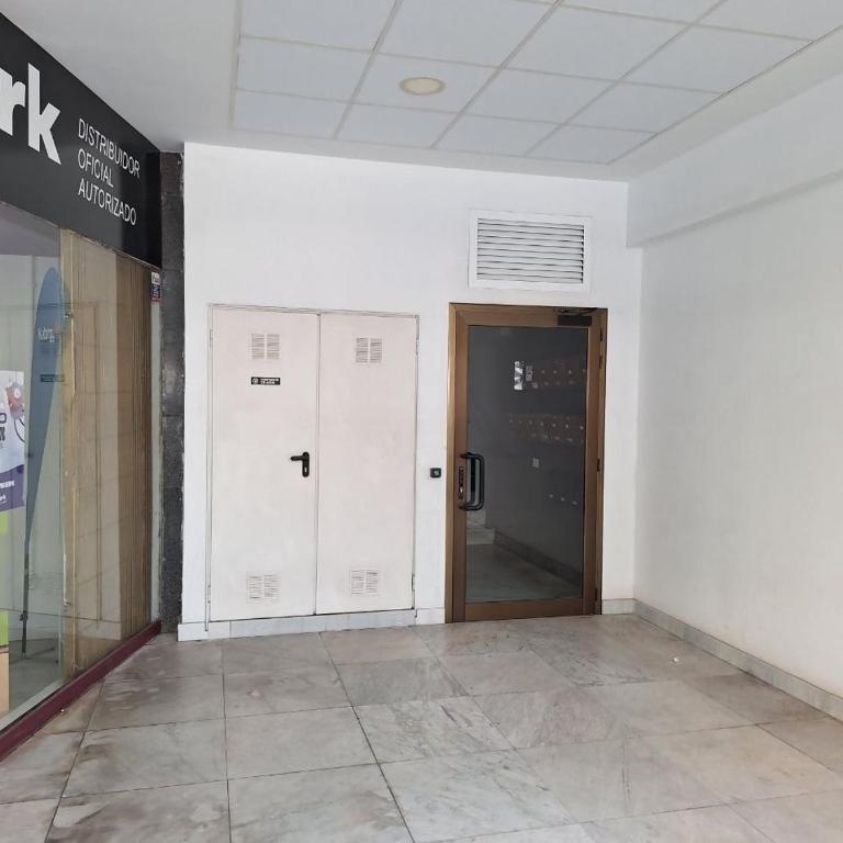 Loft moderno con balcón al lado de Las Canteras - Loft - 21