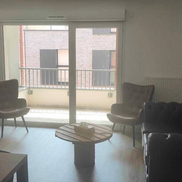 Appartement 4 étoiles entre mer et centre ville - Three-Bedroom Apartment with Balcony - 24