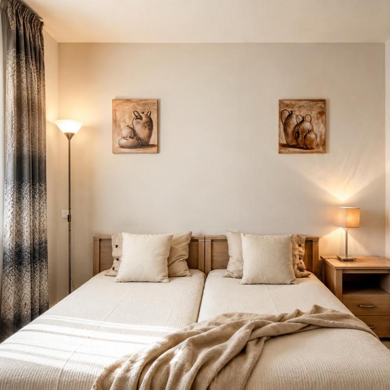 Sunny 2BR in Los Jardines de Santa Maria Golf, Elviria, Marbella, 4 Pools - Apartamento de 2 dormitorios - 25