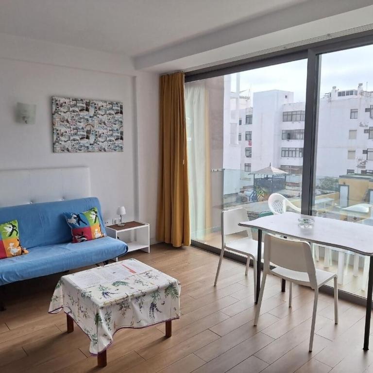 Loft moderno con balcón al lado de Las Canteras - Loft - 1