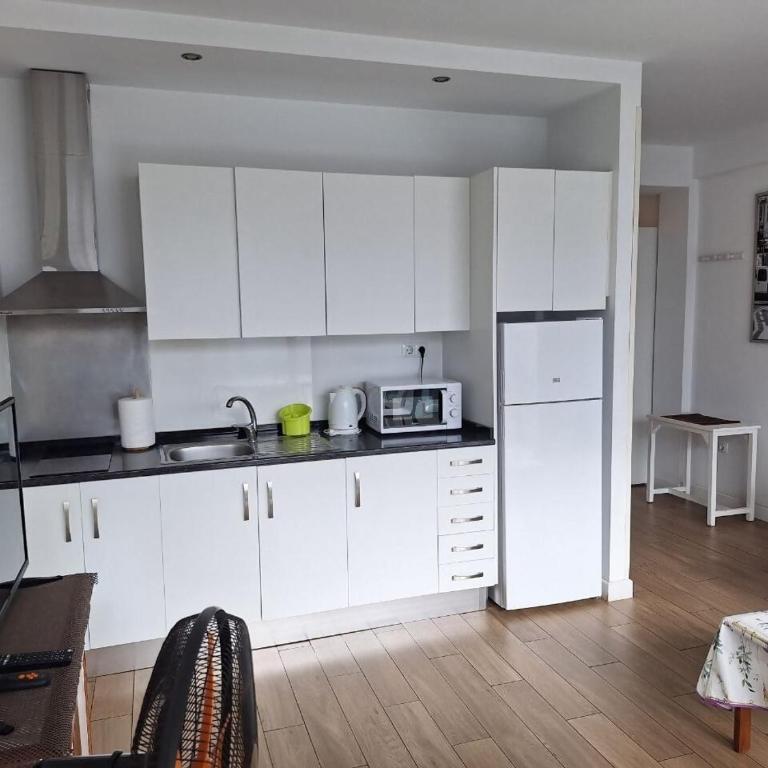 Loft moderno con balcón al lado de Las Canteras - Loft - 4