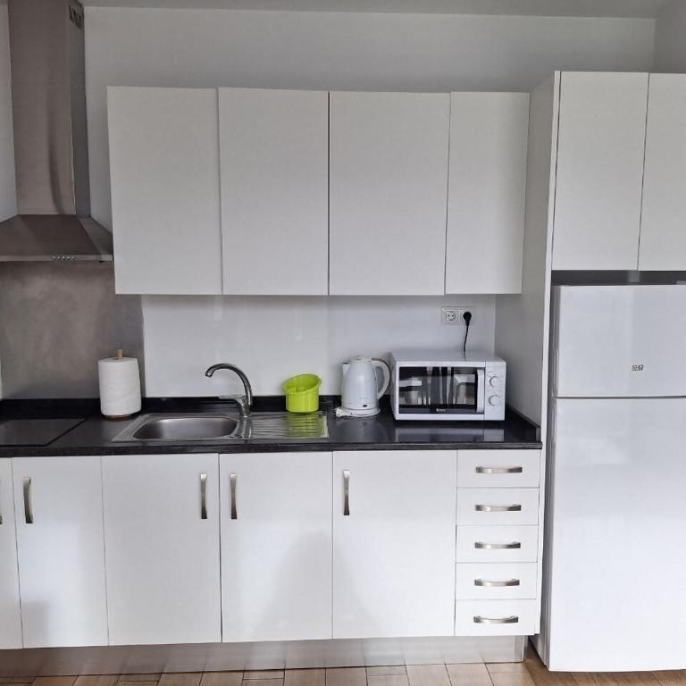 Loft moderno con balcón al lado de Las Canteras - Loft - 7