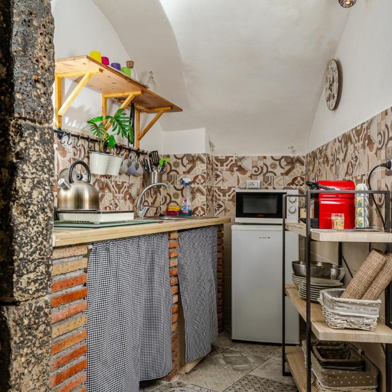 La Piccola Grotta Ursino - Appartamento nel centro storico di Catania - One-Bedroom Apartment - 7