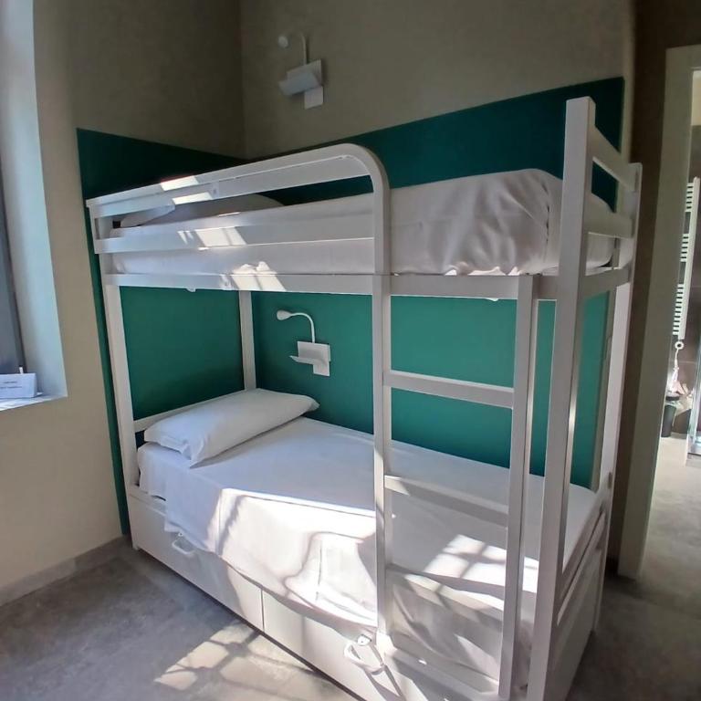 Carro Hostel - Monza Centro - Dormire bene Fare bene Scegli Bene! - Posto Letto in Dormitorio per 6 Persone - 7