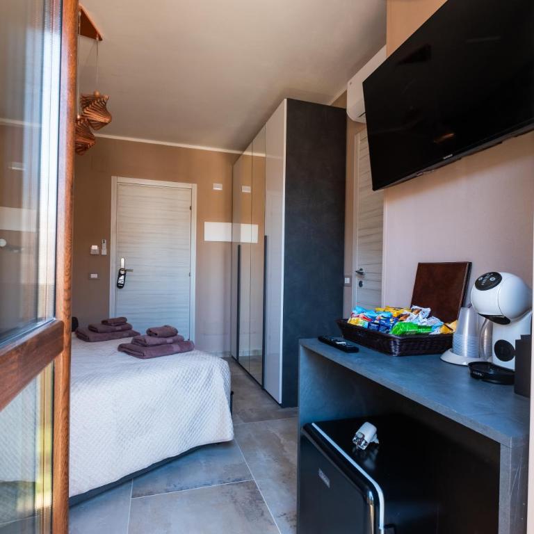 Da Mariolina Apartments and rooms - Double Room with Balcony - 5