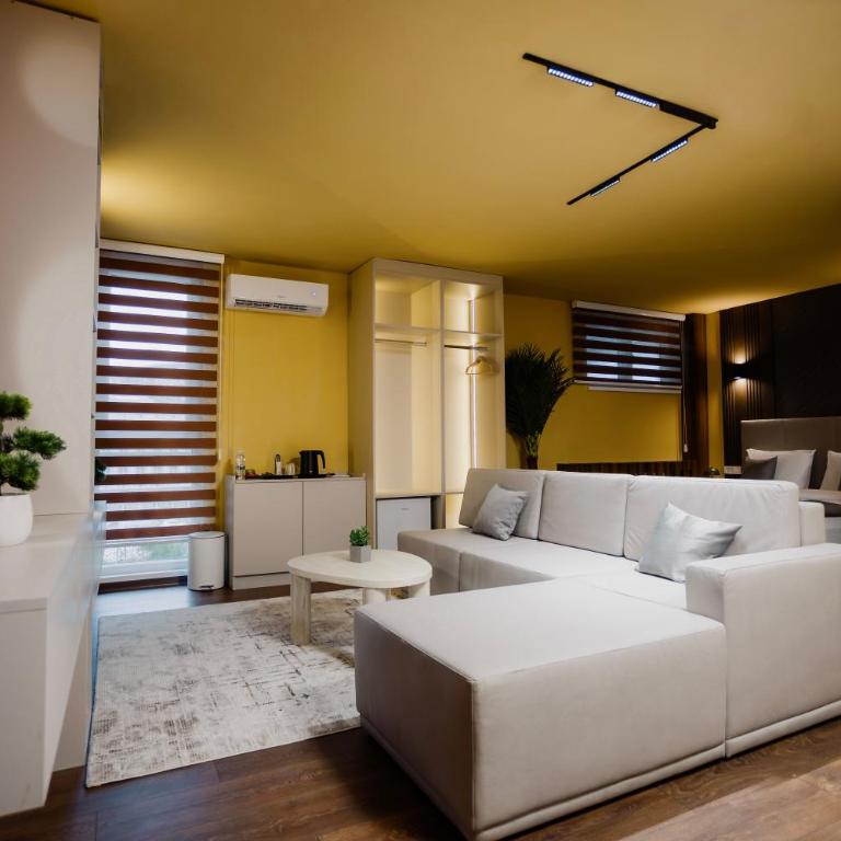 Central Apartments 3min from Ferhadija by Naami - Studio Apartman s Balkonom - 14