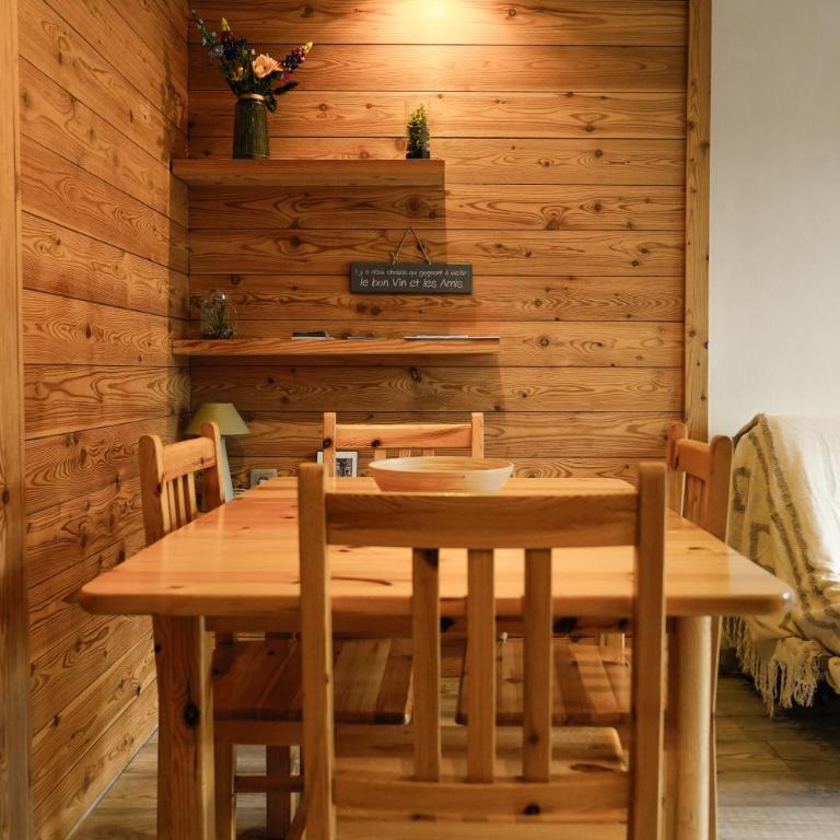 Studio au calme avec coin montagne et parking privé - Apartamento de 1 dormitorio con balcón y vistas a la montaña - 2