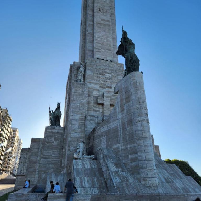 ALOJAMIENTOS ROSARIO Departamento con vista al Río Paraná, a cuadras del Monumento a la Bandera - Apartamento de 1 dormitorio - 24