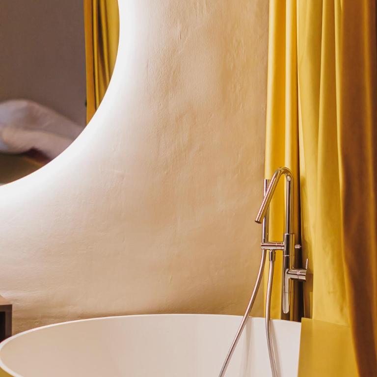 Harmonies BnB - Luxury Suites & Family Room Bari - Camera Familiare Deluxe - 19