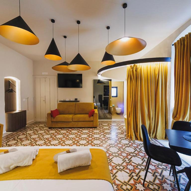 Harmonies BnB - Luxury Suites & Family Room Bari - Camera Familiare Deluxe - 12
