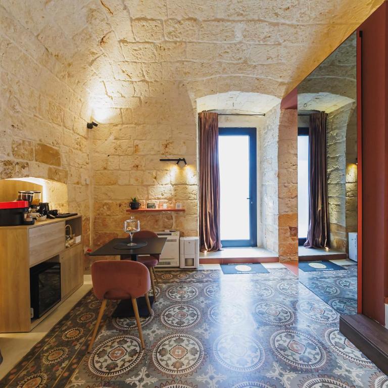 Harmonies BnB - Luxury Suites & Family Room Bari - Camera King - 16