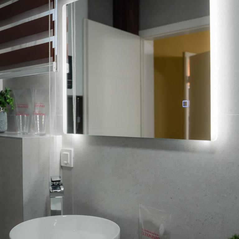 Central Apartments 3min from Ferhadija by Naami - Studio Apartman s Balkonom - 25