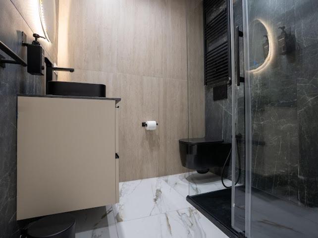 La casa delle orecchiette - Black - 8