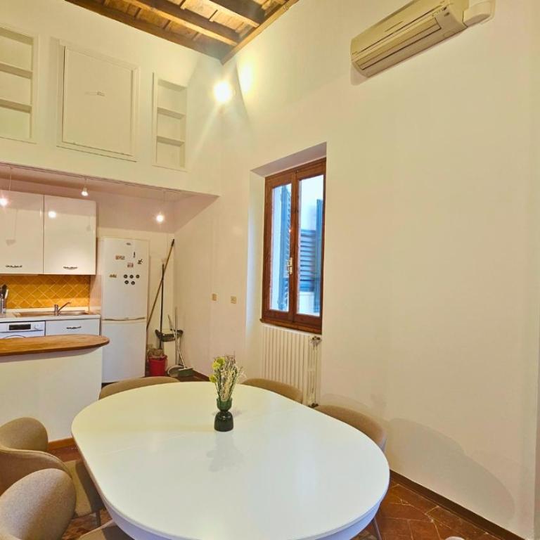 NEW Comfort & Space in the historical center - apartment - Appartamento con 2 Camere da Letto e Terrazza - 2