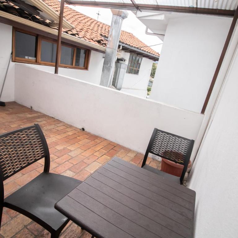 Modern Apartment in Historic Center Terrace - Two-Bedroom Apartment - 34
