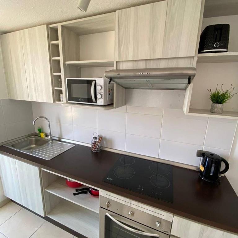 Peñuelas Beach Casino Parking Pool Wi-Fi Sleeps 4 - Apartamento de 2 dormitorios - 6