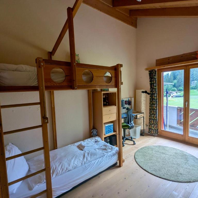 Family home in Laax with stunning views - Ferienhaus - 38