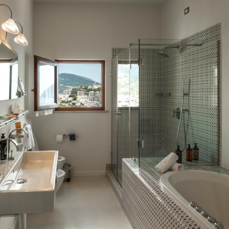 Hotel Carasco - Suite - 9