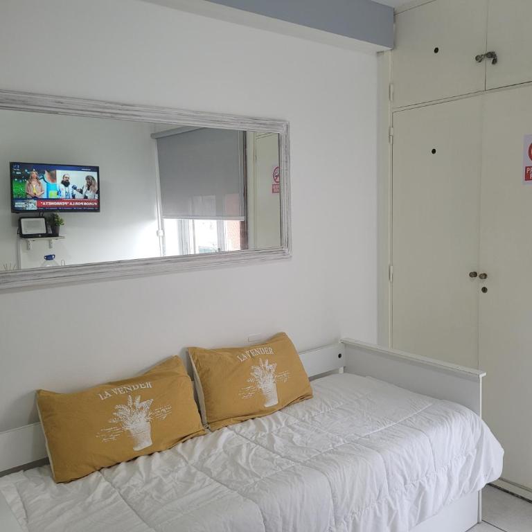 Mardel centrico con balcon a la calle - One-Bedroom Apartment with City View - 3