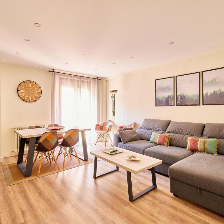Alojamiento centro histórico Catedral - Apartamento de 3 dormitorios - 1
