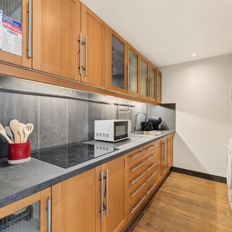 Grand & Spacious 3BR Home for 8 in Paris 10th - Appartement 3 Chambres - 12